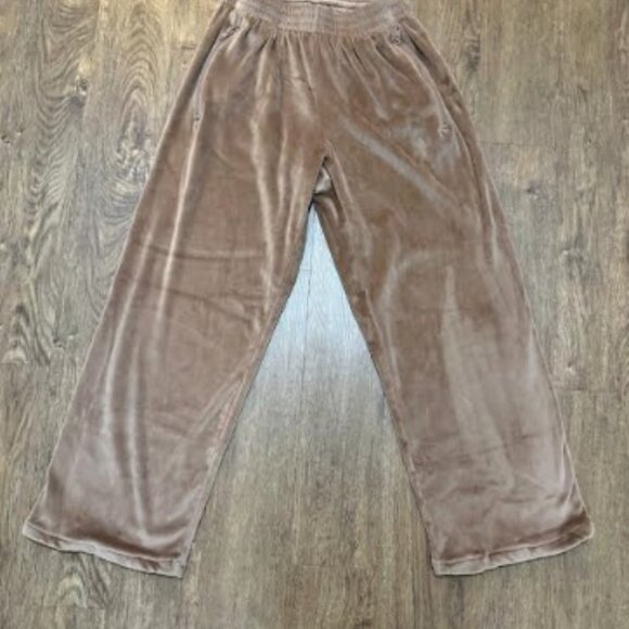 Skims Velour Track Pants - Picture 8 of 11